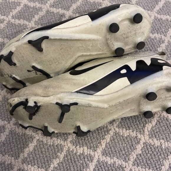 Nike Jr. Mercurial Vapor 15 Academy Size 5 Kids Laceless Soccer Cleat - Picture 2 of 3